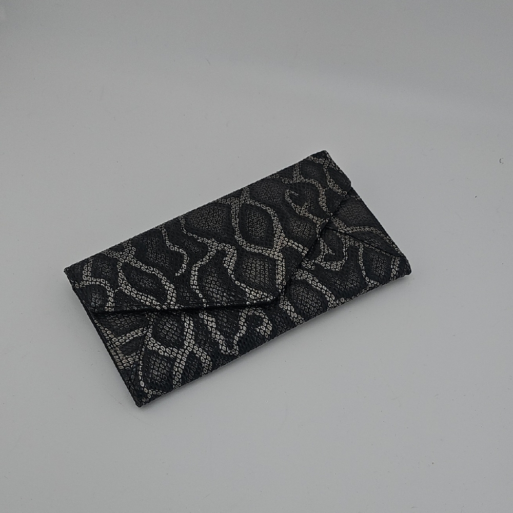 Chic Black and Gray Patterned Clutch